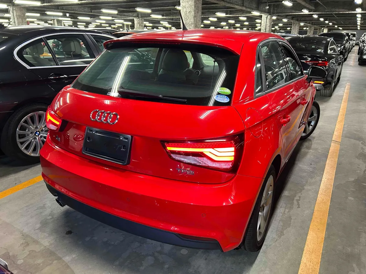 AUDI A1 1.0 TFSI AUTO 2016 - Image 2