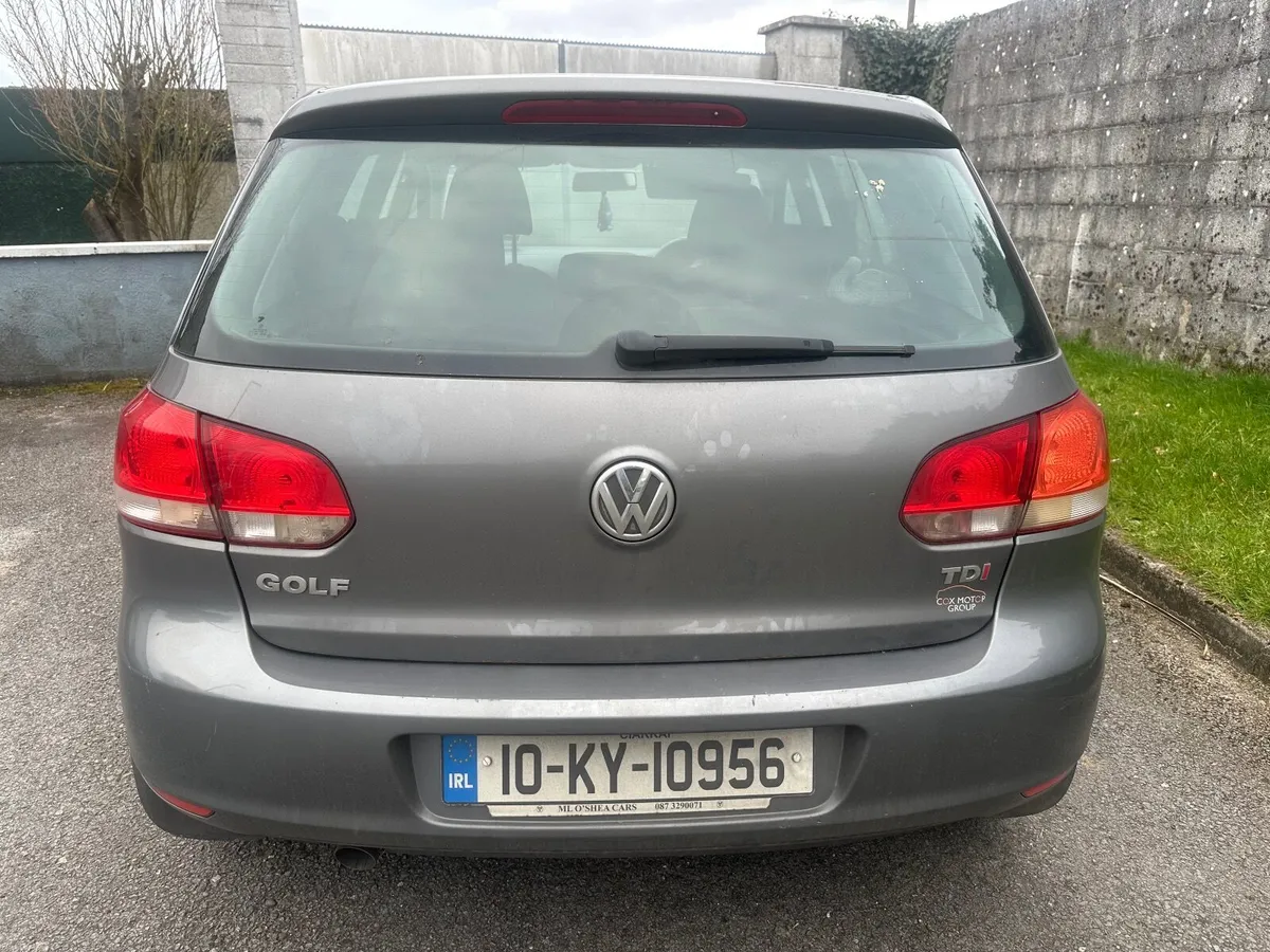 Volkswagen Golf 2010 - Image 4
