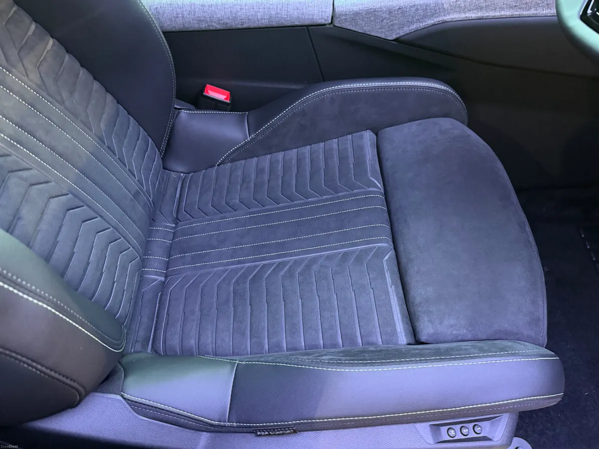 Peugeot 5008 GT Exclusive - Image 3