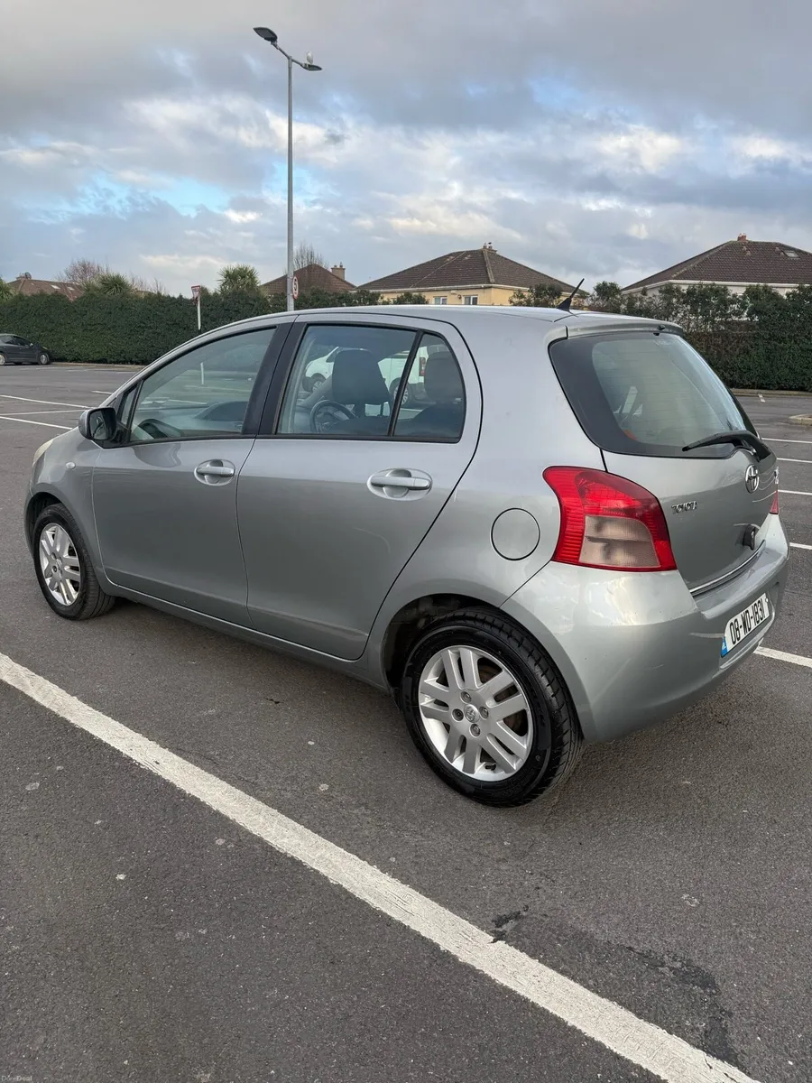 Toyota Yaris 1.33 petrol semi automatic Nct 8/26 - Image 4
