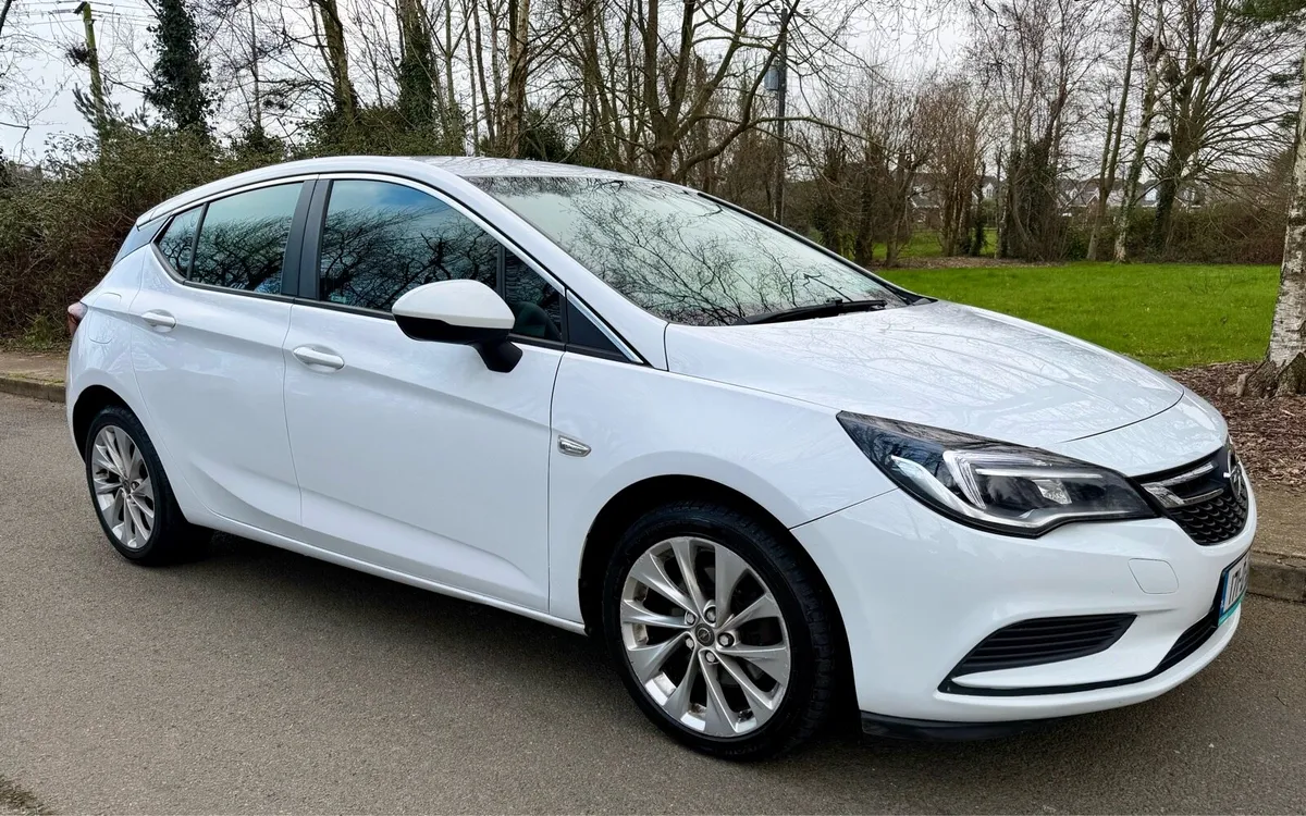 2017 Opel Astra SC 1.6Cdti - Image 1