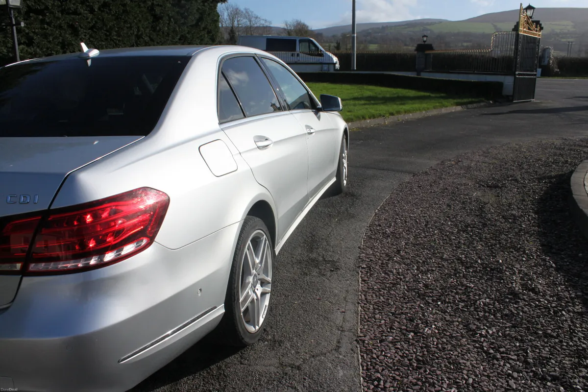 Mercedes-Benz E220 CDI AUTO, 2014 - Image 3