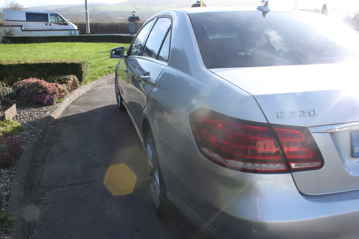Mercedes-Benz E220 CDI AUTO, 2014 - Image 4