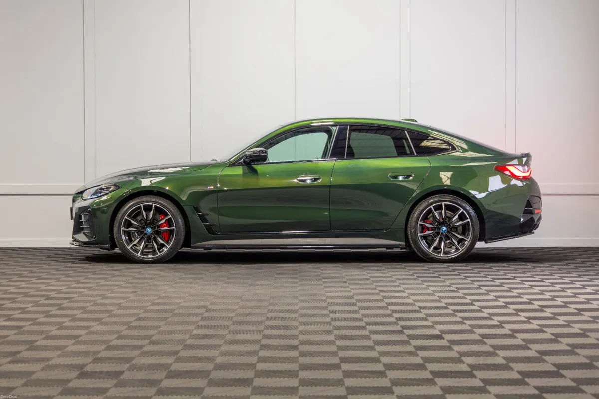 222 BMW i4 M50 - Image 3