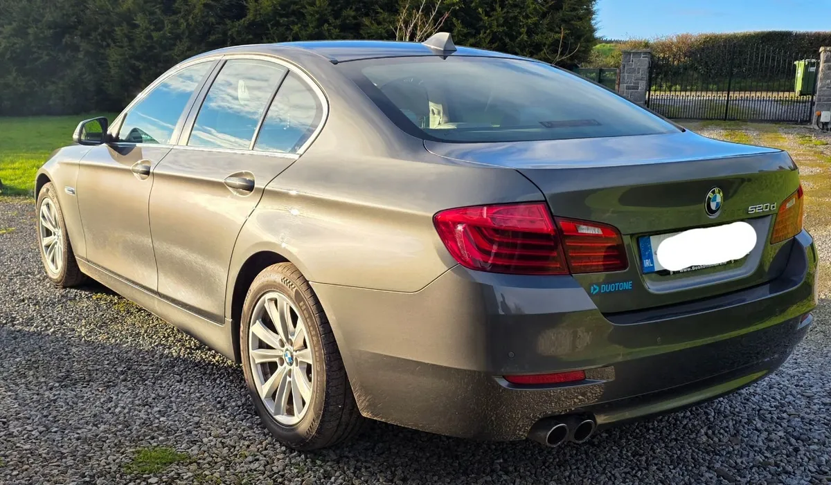 BMW 5-Series 2015 - Image 4