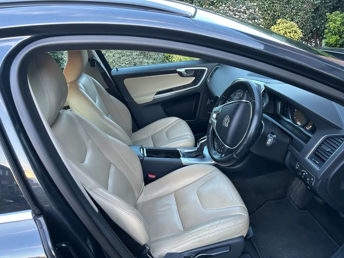 Volvo XC60 2017 - Image 4