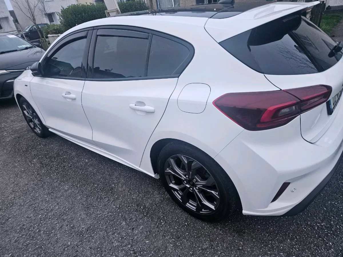 Ford focus Read Add - Image 3