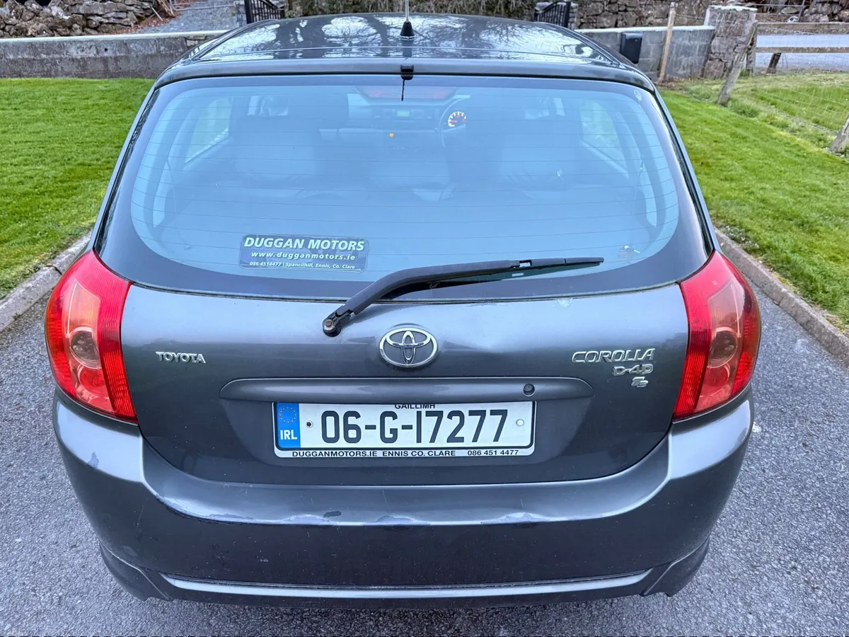 Toyota Corolla 2006 Diesel 5Dr - Image 3