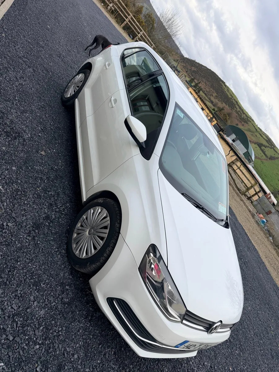 Volkswagen polo - Image 4