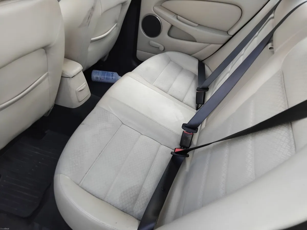 Jaguar X-Type 2006 - Image 1