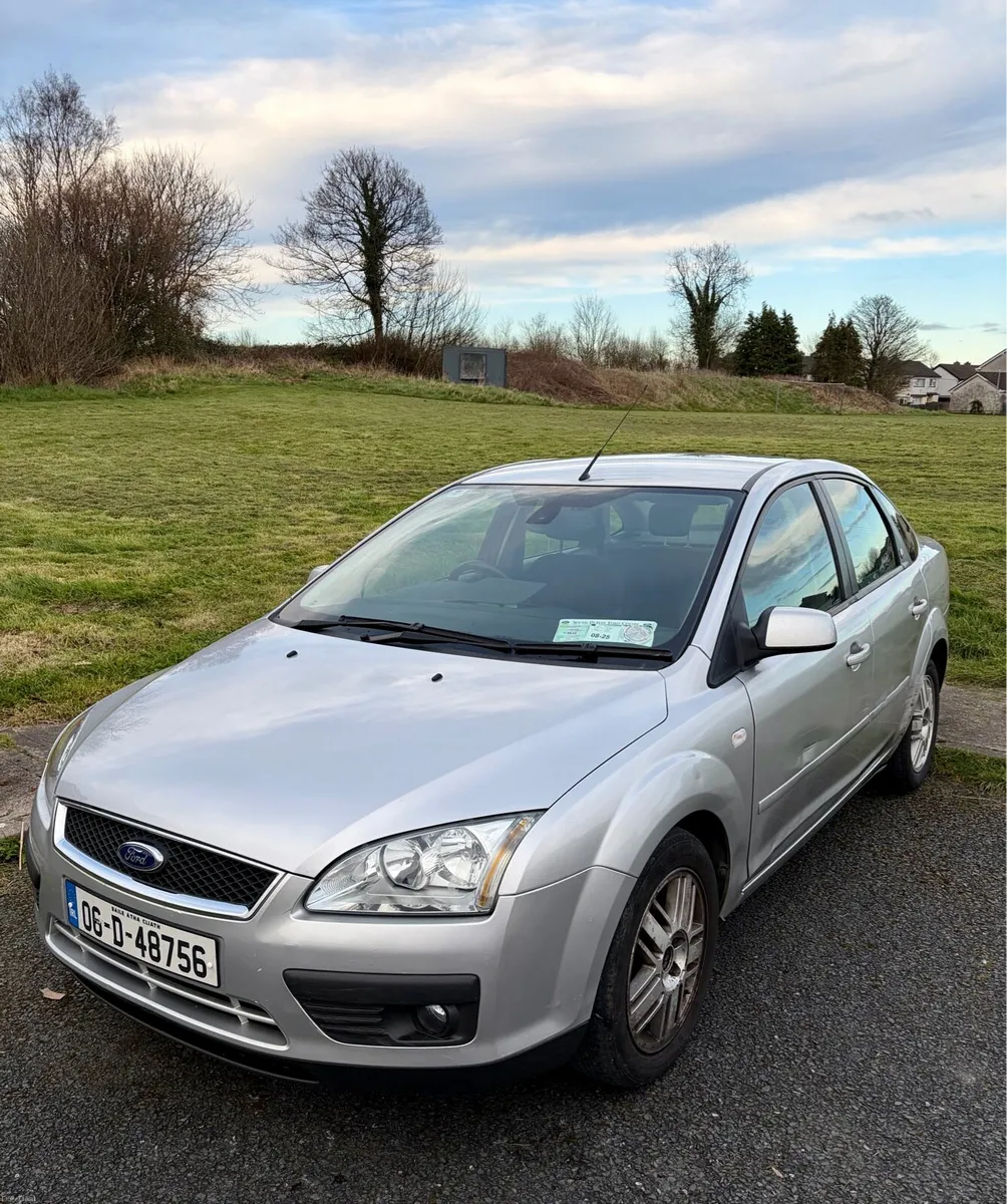 Ford Focus 1.6 Petrol Automatic - Image 2
