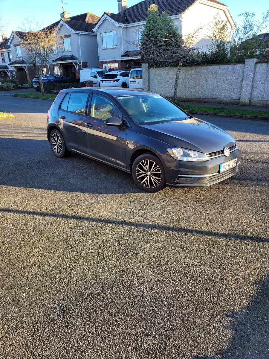 2017 Volkswagen Golf 1.6 TDI Nav BMT - Image 1
