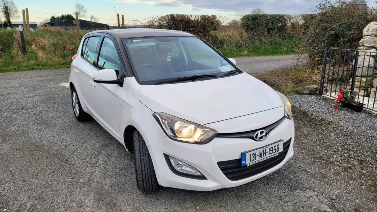 HYUNDAI i20 PETROL FOR SALE - Image 1