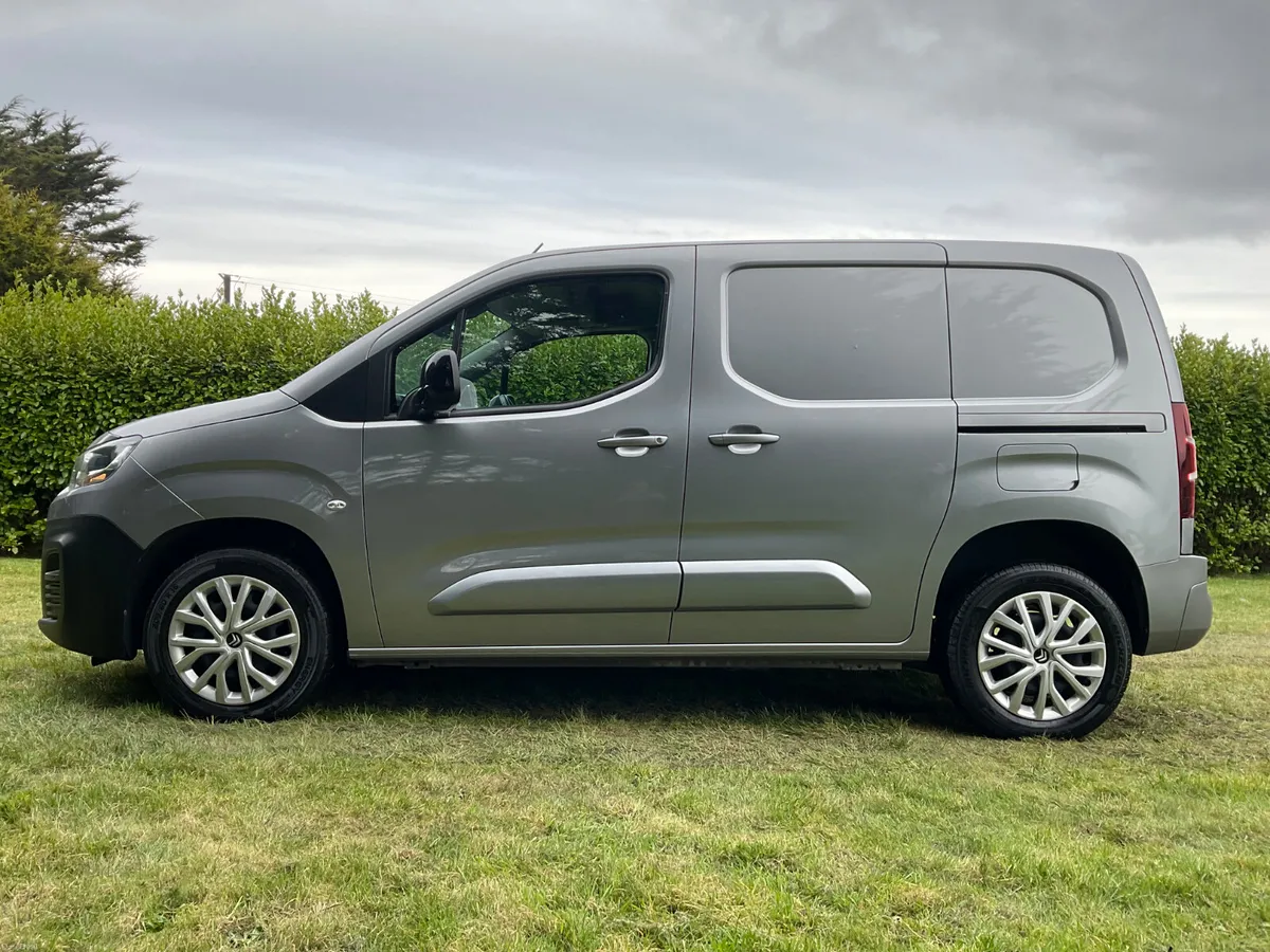 2024 Citroen Berlingo DRIVER EDITION *(10,036Mls)* - Image 4