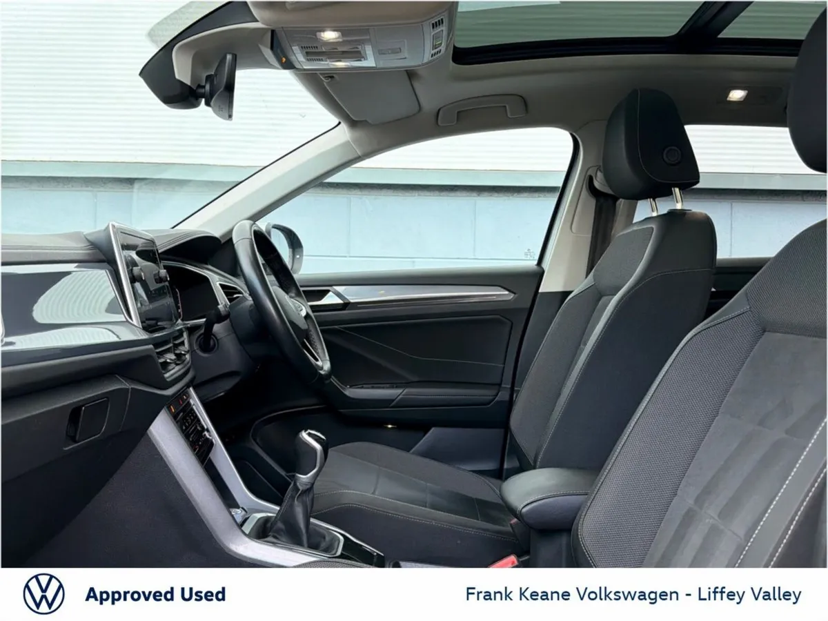 Volkswagen T-Roc STYLE PLUS 1.0 TSI 110HP *SUNROOF - Image 4