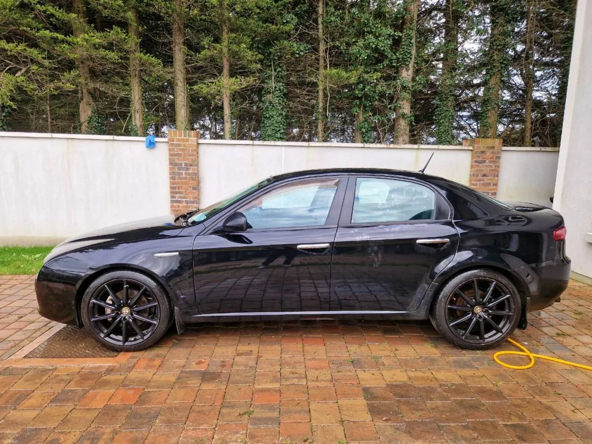 Alfa Romeo 159 1.9 JTDm - Image 2
