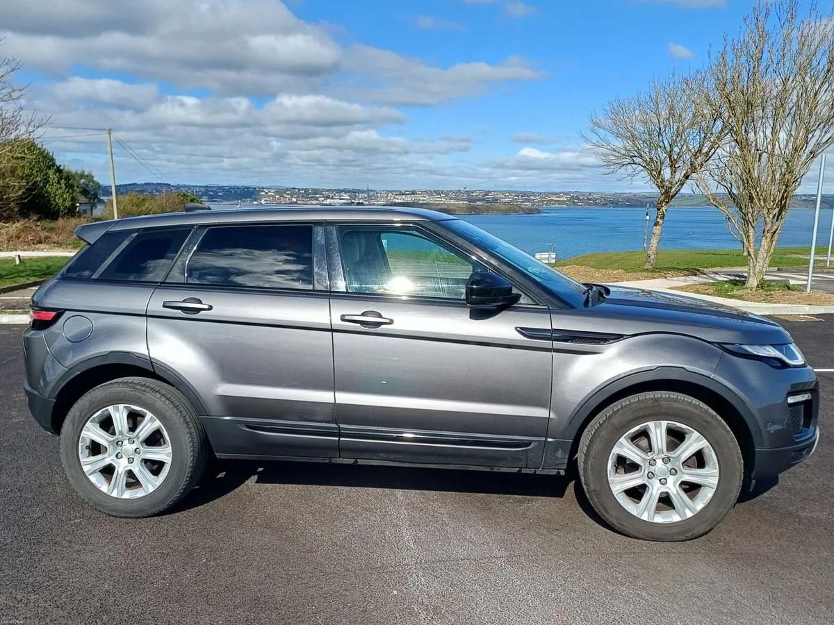 Land Rover Range Rover Evoque 2017 - Image 2