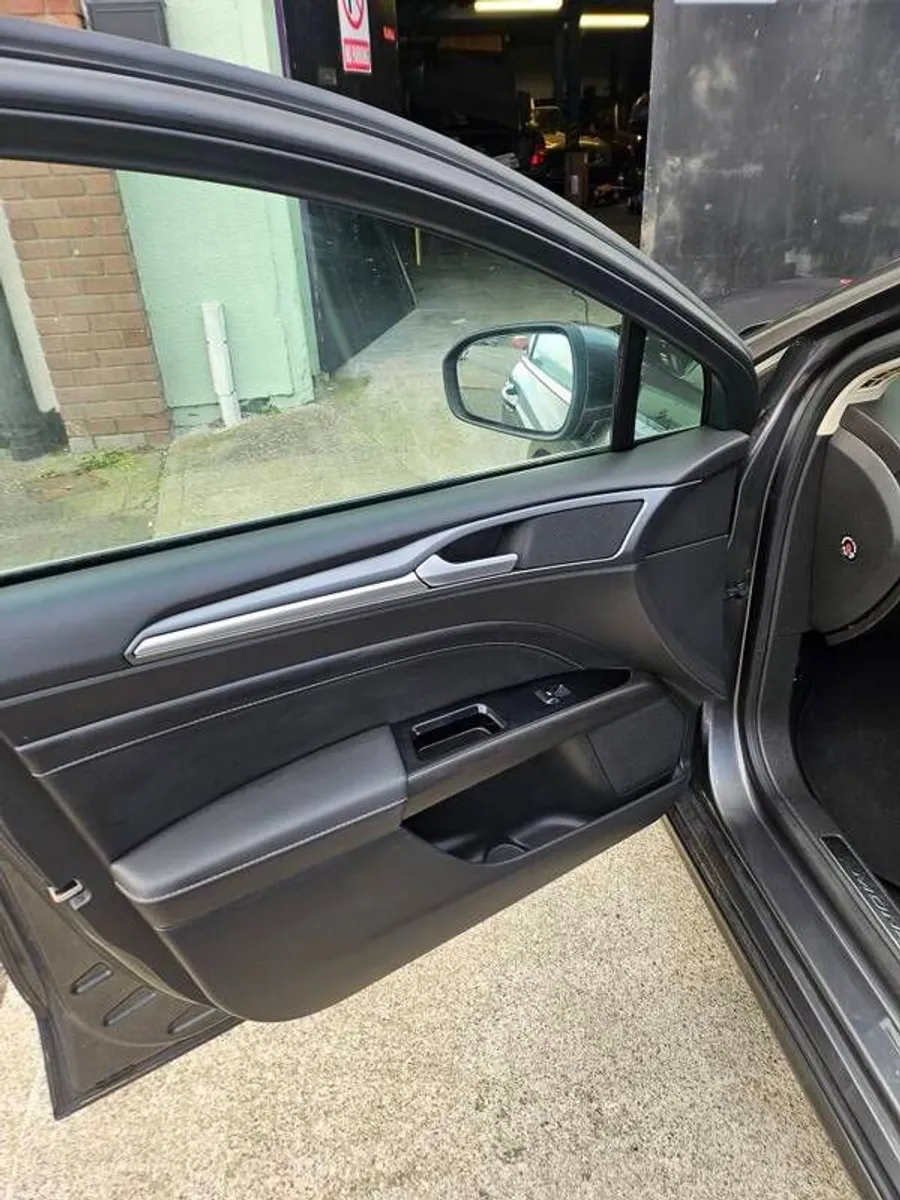 2015 Ford Mondeo - Image 4