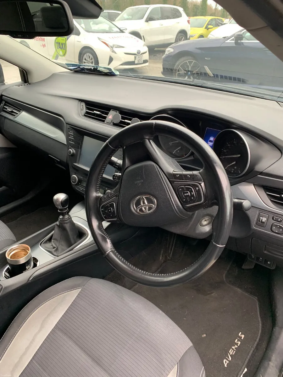 Toyota Avensis 2016 diesel low miles €6990 - Image 2