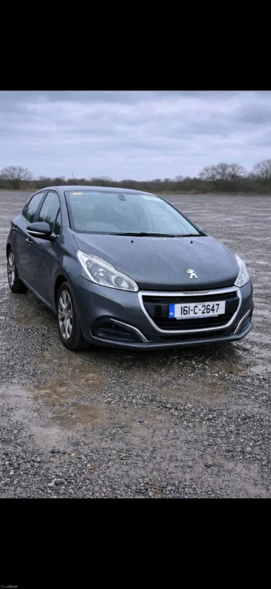 Peugeot 208 - Image 1