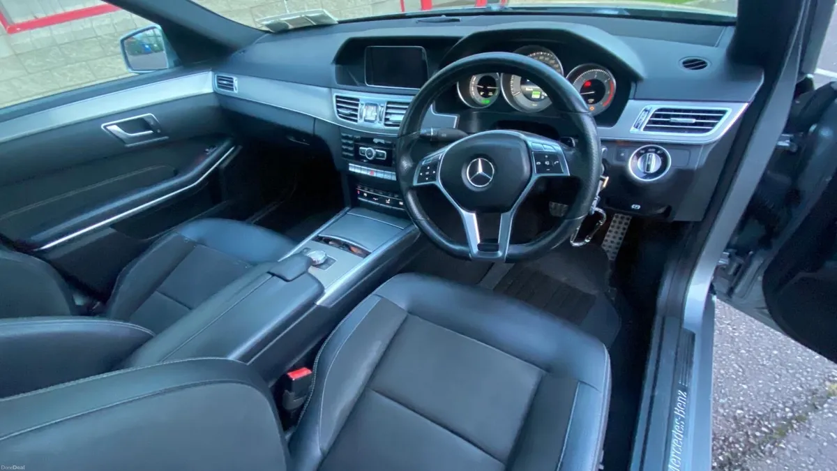 Mercedes E300 diesel hybrid - Image 3