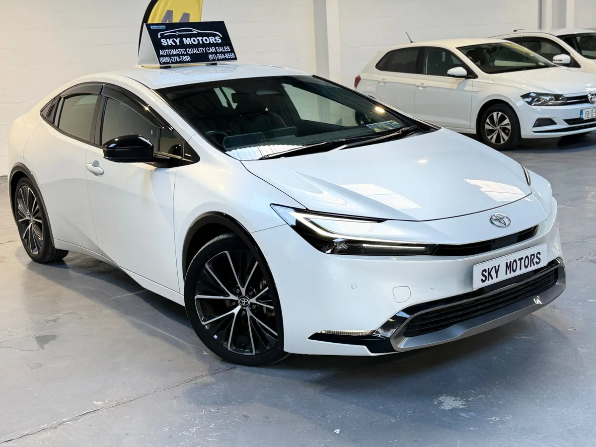 2023 Toyota Prius 2.0Hybrid Automatic,Top Specs - Image 3