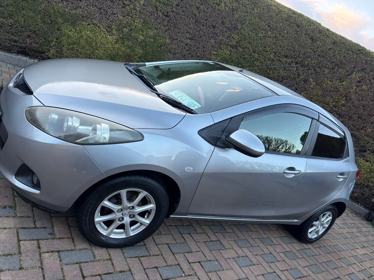 11 Mazda demio automatic petrol 1,3 - Image 1