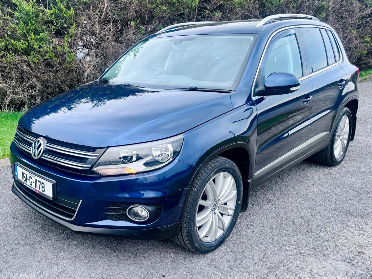 2016 Volkswagen Tiguan  2.0L  NEW NCT LOW KMS - Image 1