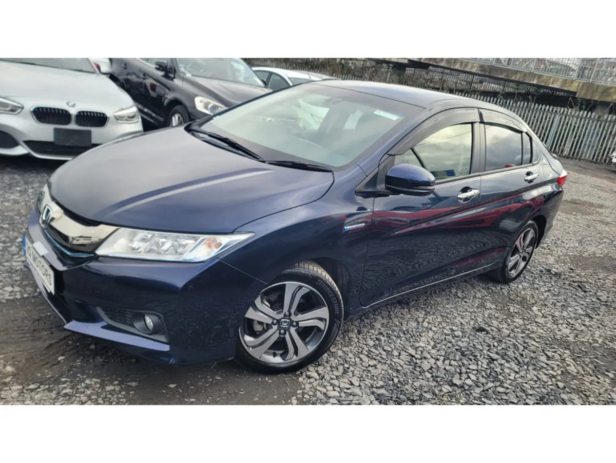 Honda Grace 1.5L Automatic Petrol Hybrid (0022) - Image 3