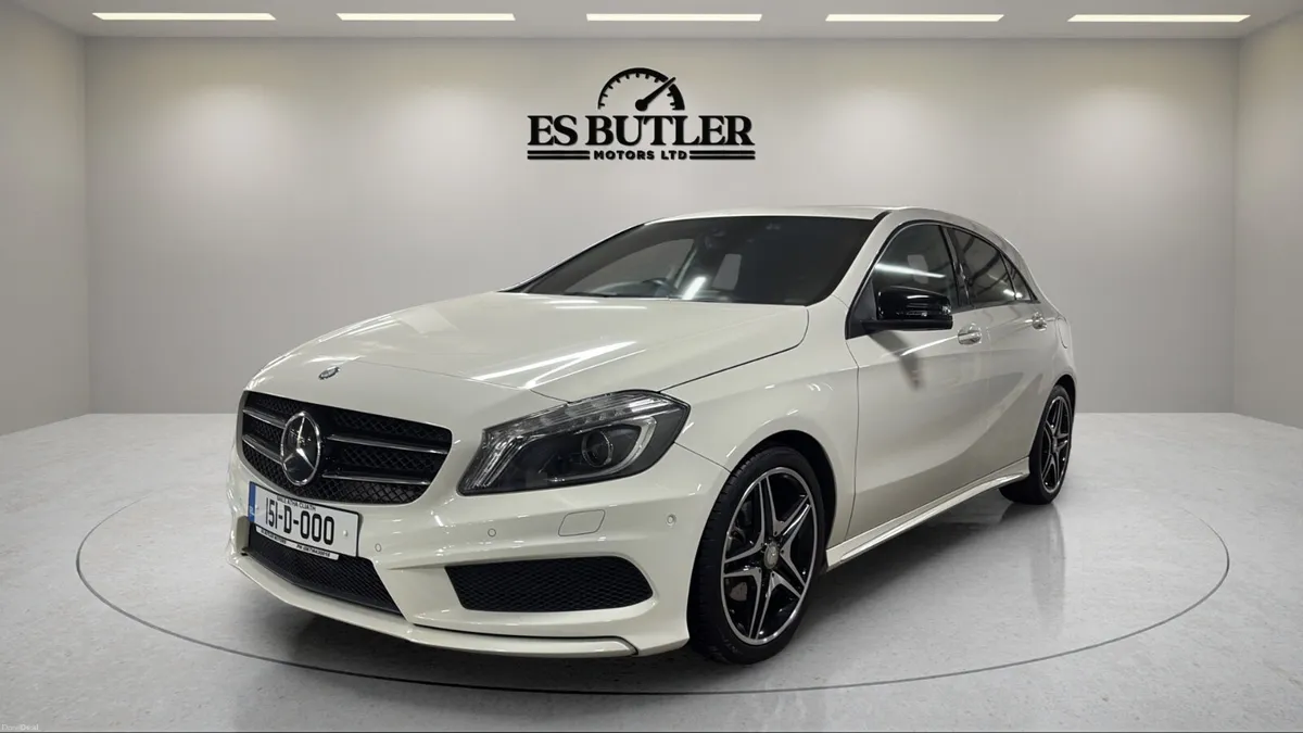 2015 Mercedes-Benz A180 1.6L AUTO AMG LINE LOW KMS - Image 1