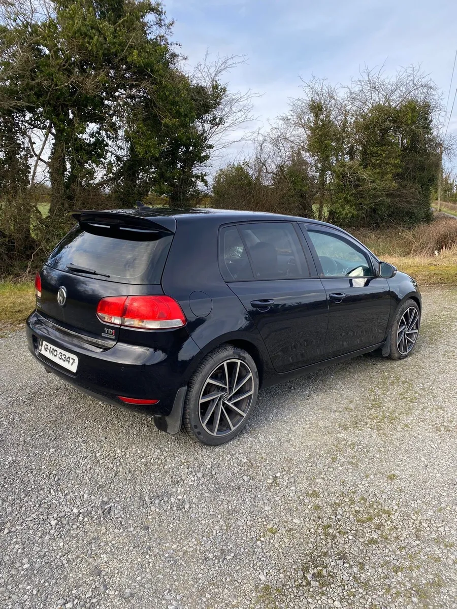 Volkswagen Golf - Image 4