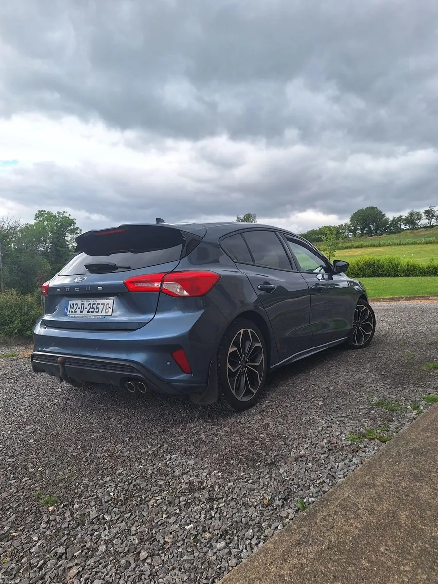 Ford Focus St-Line X 2019 1.5Tdci - Image 3