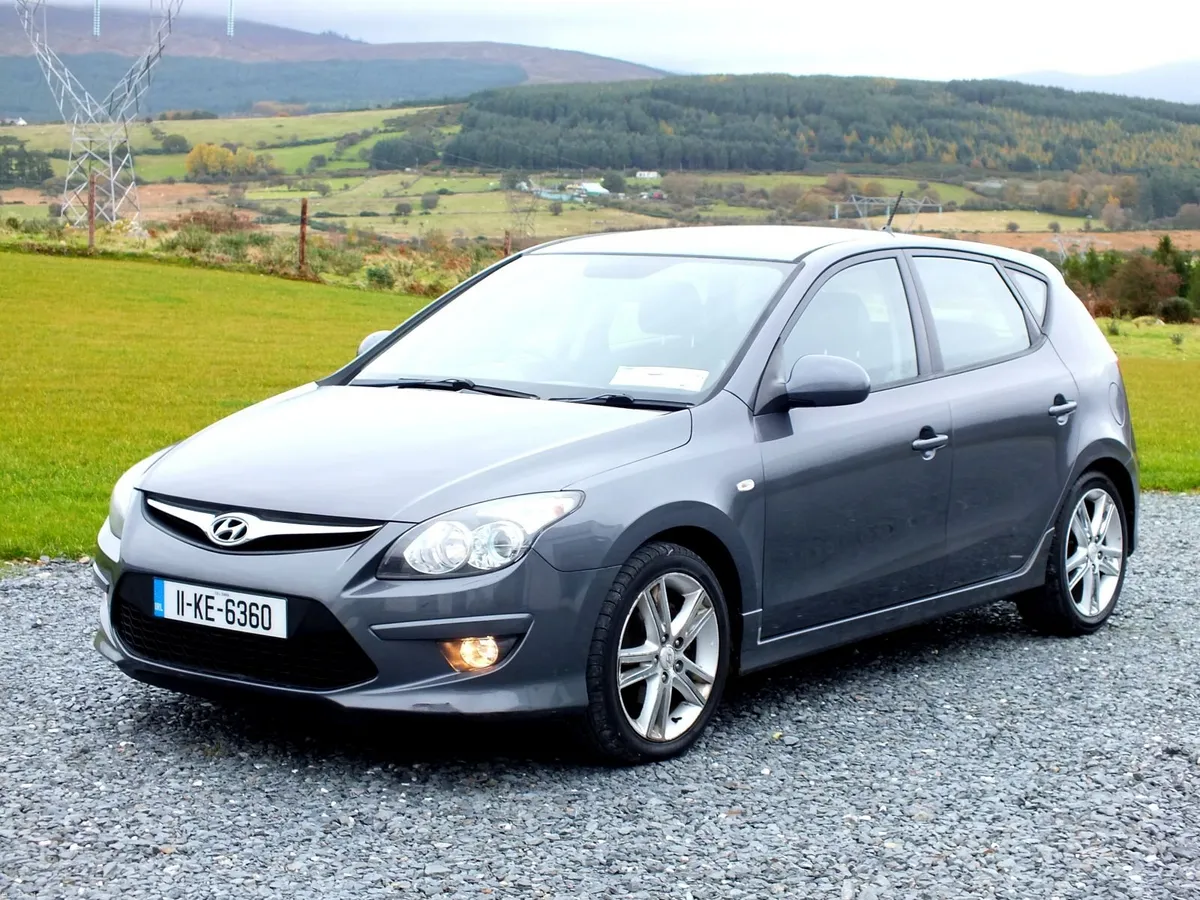 2011 Hyundai i30 1.6Crdi Premium - Image 1