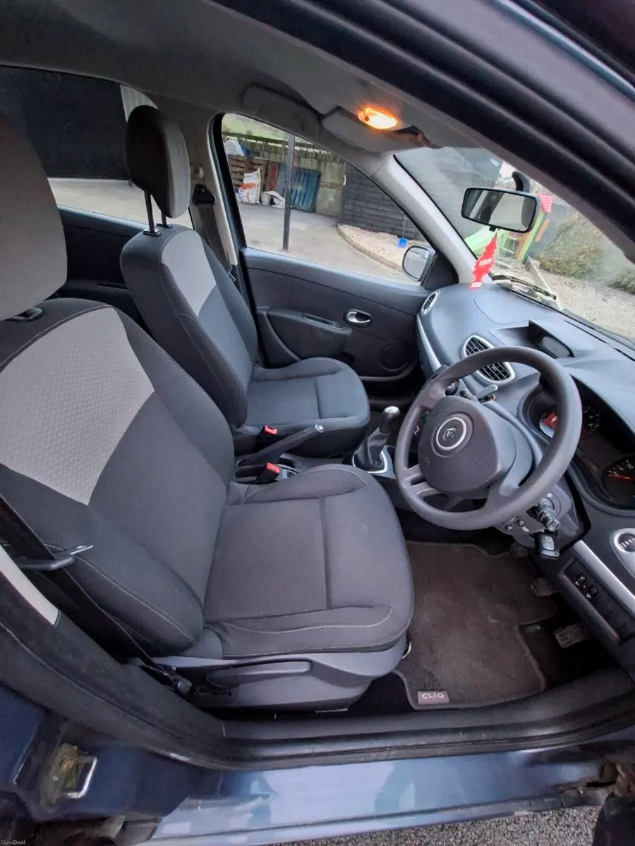 2010 Renault Clio - Image 4