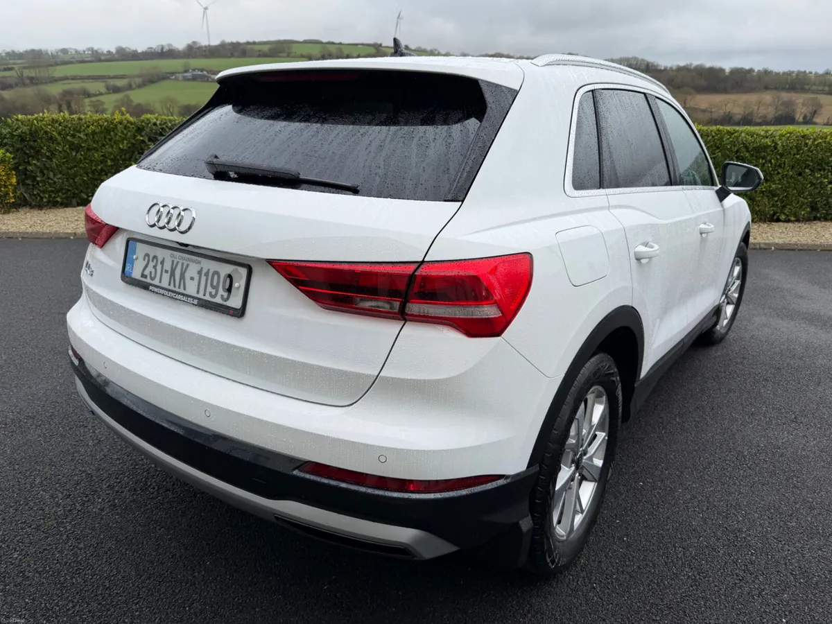 2023 (231)Audi Q3 2.0 Diesel S-Tronic SE 30KMS - Image 3