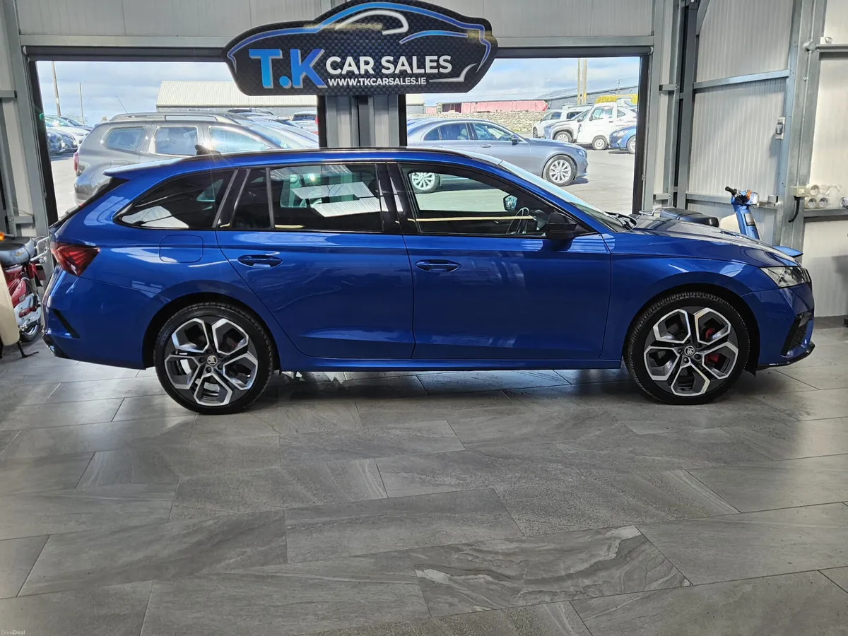 22 SKODA OCTAVIA VRS PLUG IN HYBRID - Image 3