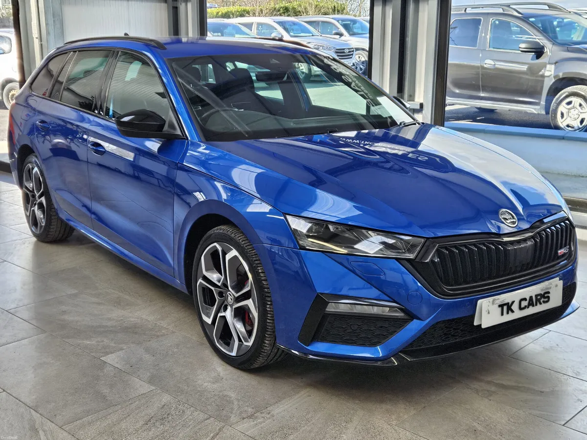 22 SKODA OCTAVIA VRS PLUG IN HYBRID - Image 1