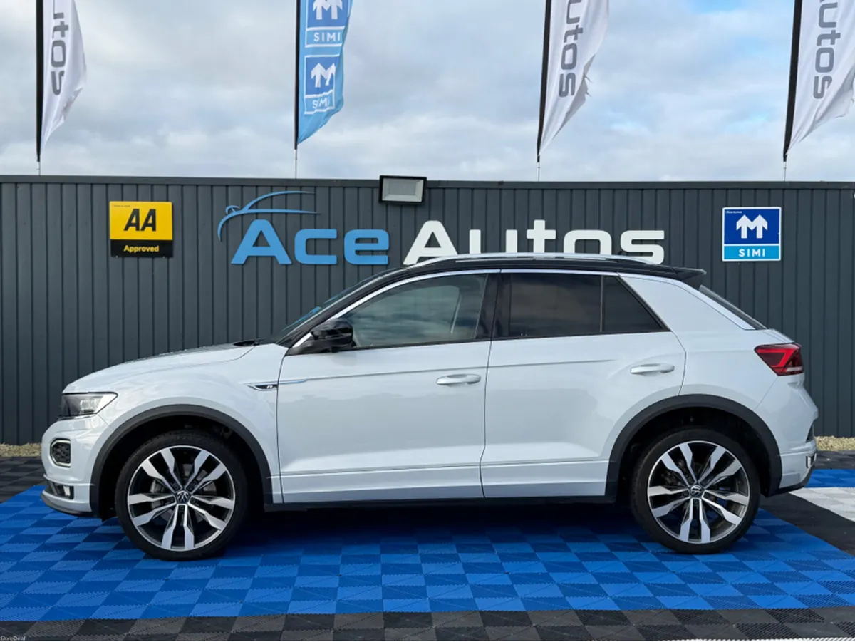 Volkswagen T-Roc **DEPOSIT TAKEN** R-LINE - 2.0L D - Image 4