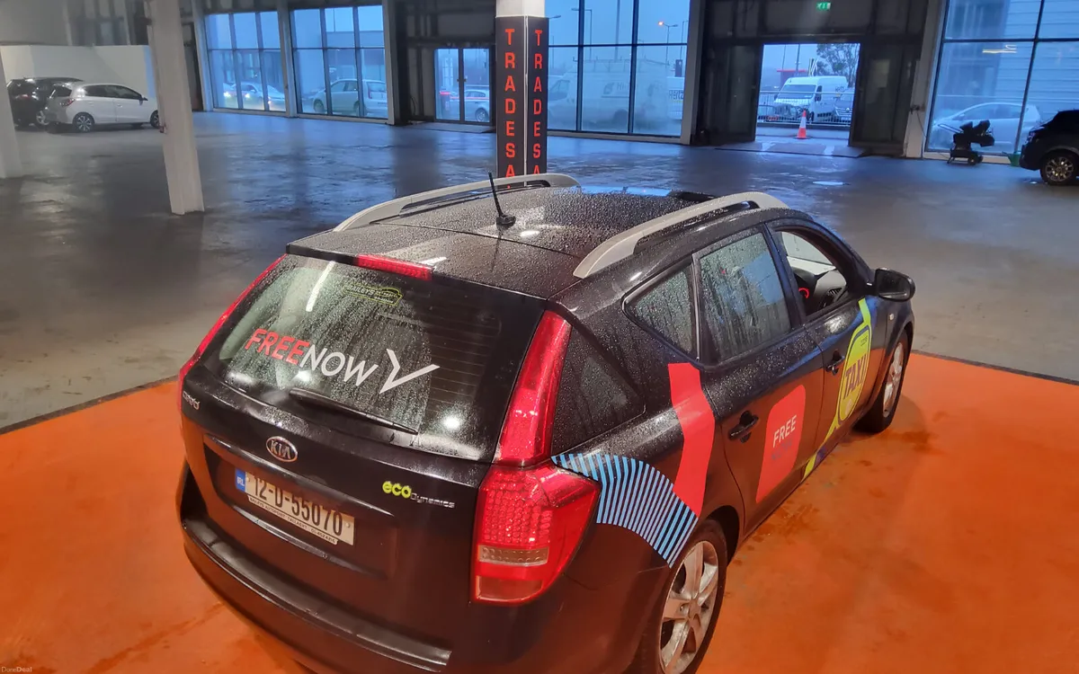 Kia Ceed 2012 - Image 3