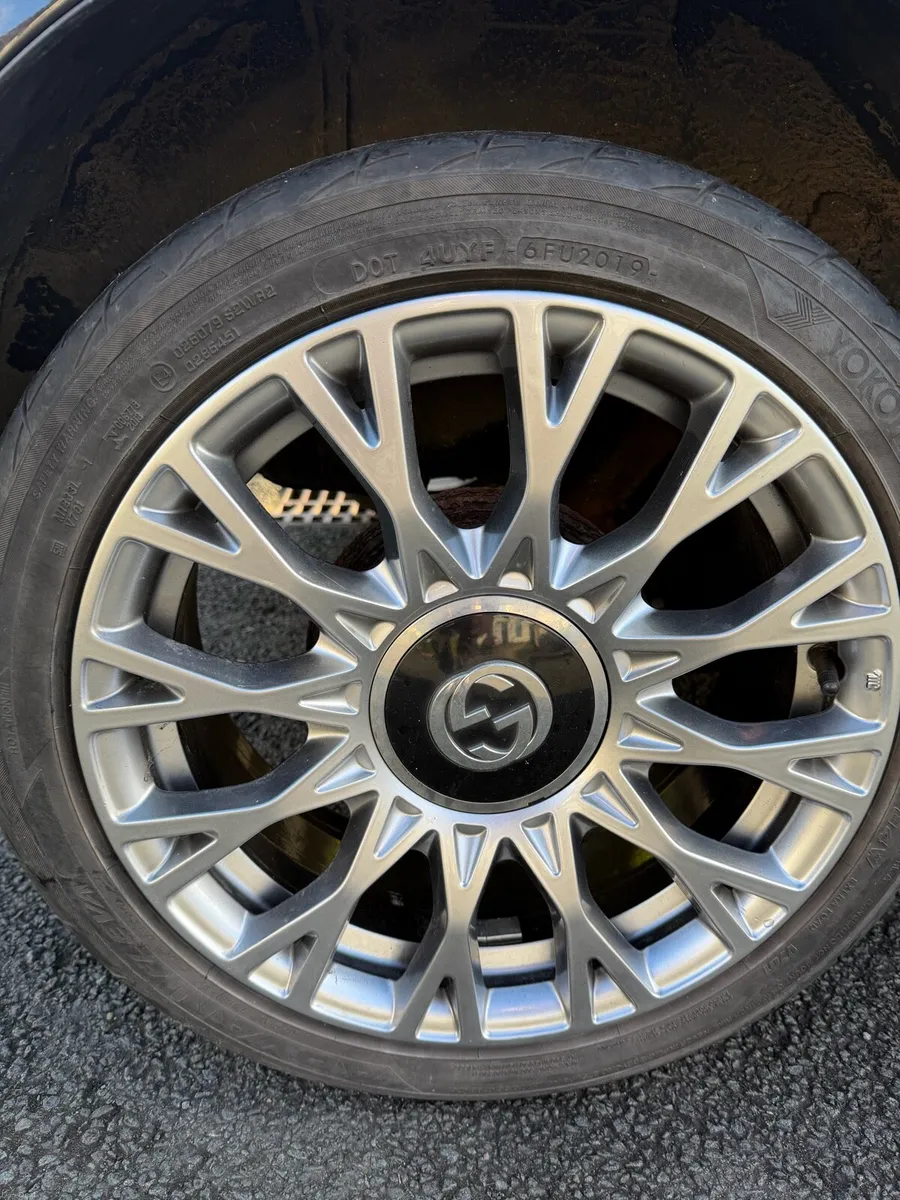 Fiat 500 Limited Gucci Edition - Image 4