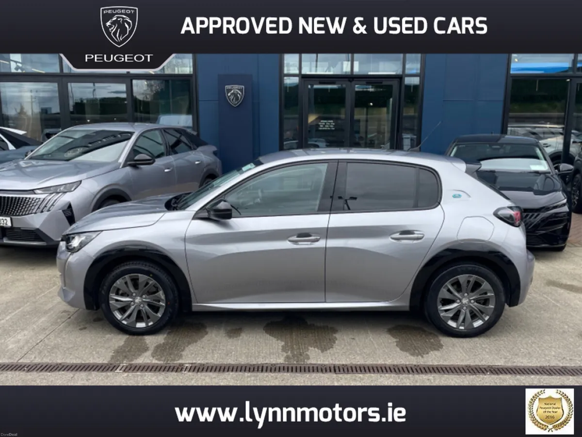 Peugeot 208 ALLURE PACK 136BHP 50 KWH 4DR - Image 3
