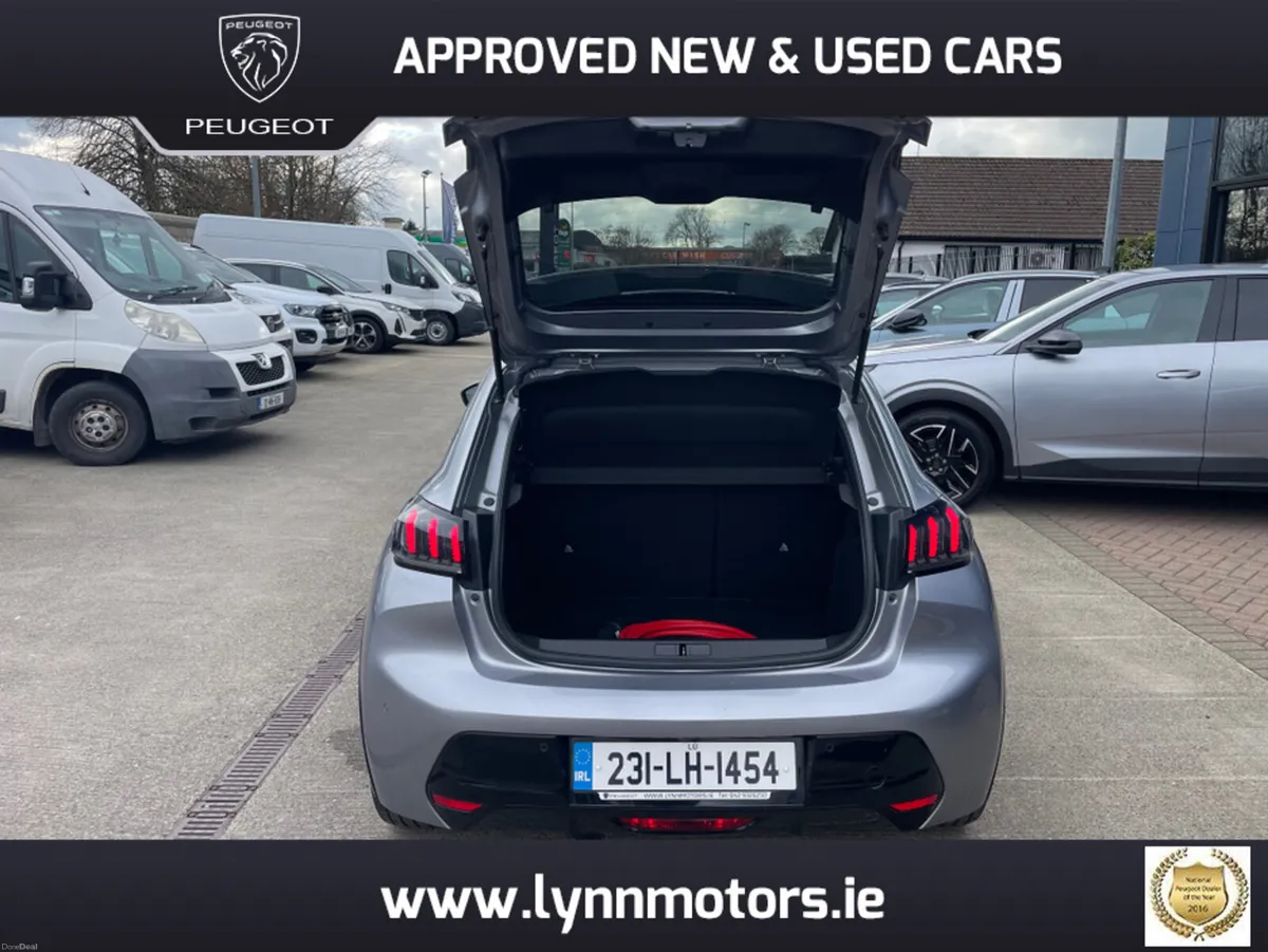 Peugeot 208 ALLURE PACK 136BHP 50 KWH 4DR - Image 4