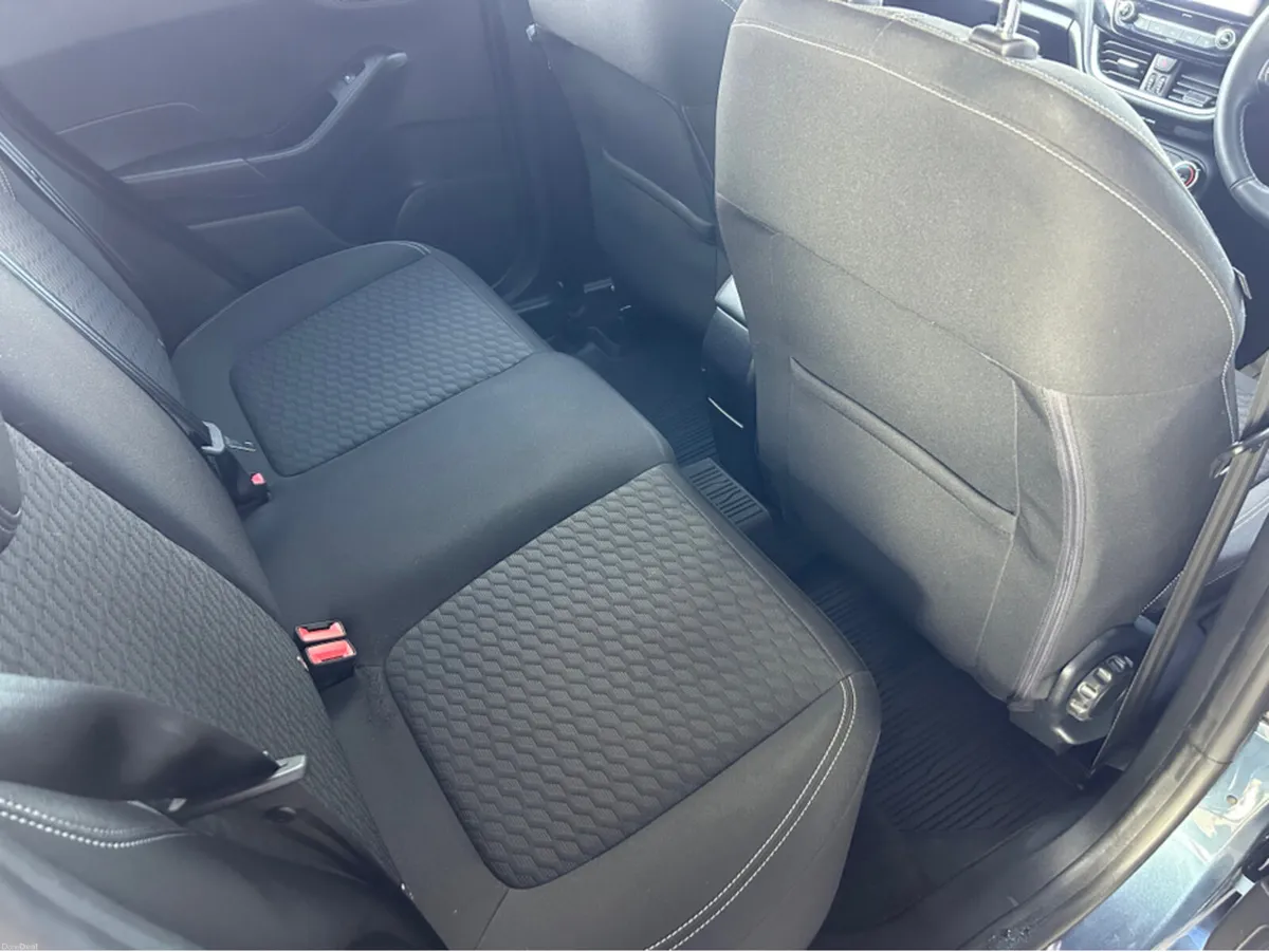 Ford Fiesta TITANIUM 1.0T 125 MHEV M6 F 4DR - Image 4