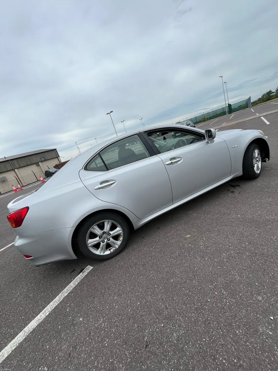 Lexus is220D - Image 4