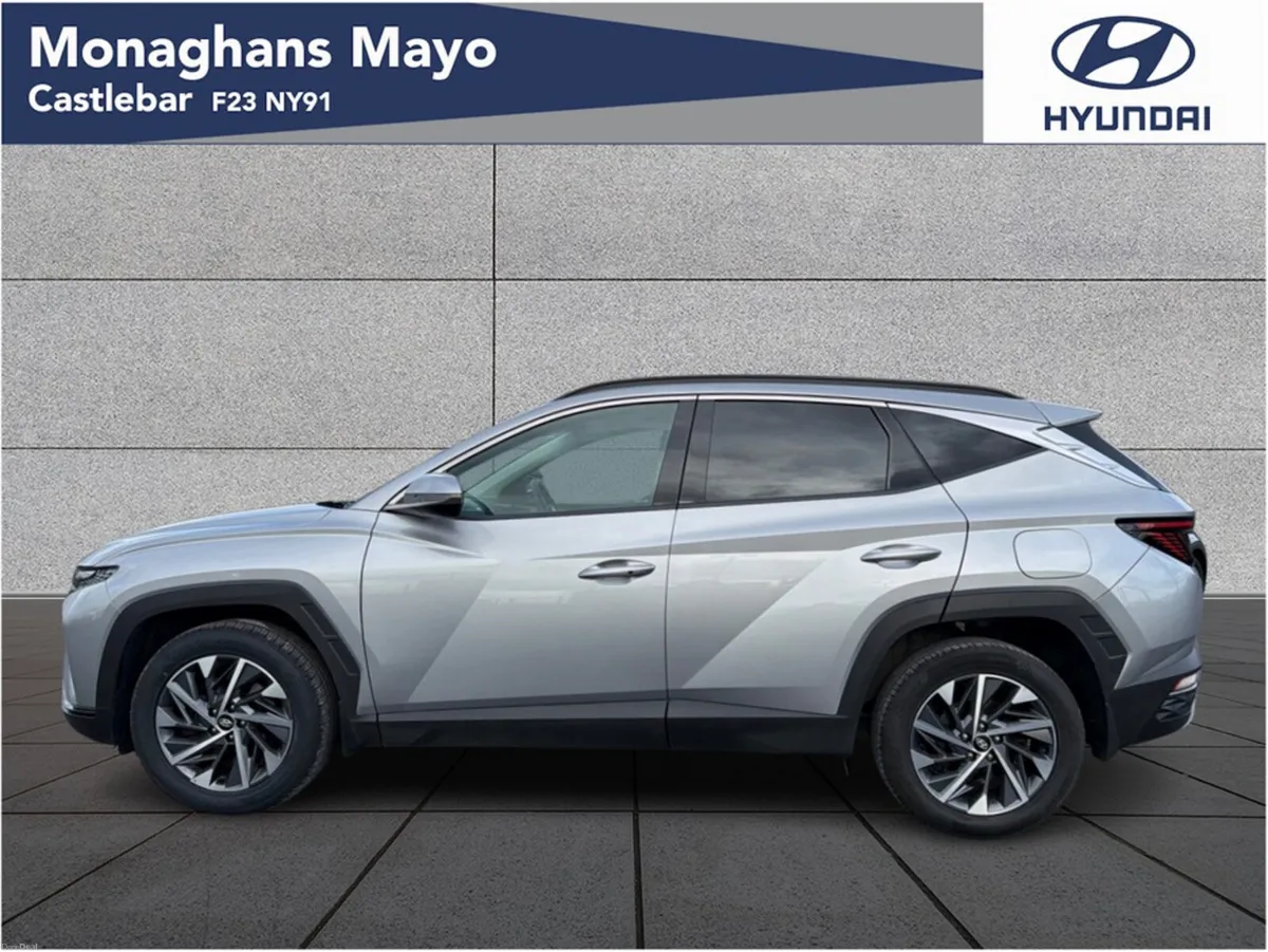 Hyundai Tucson EXECUTIVE PLUS 1.6 DIESEL 5DR - Image 6