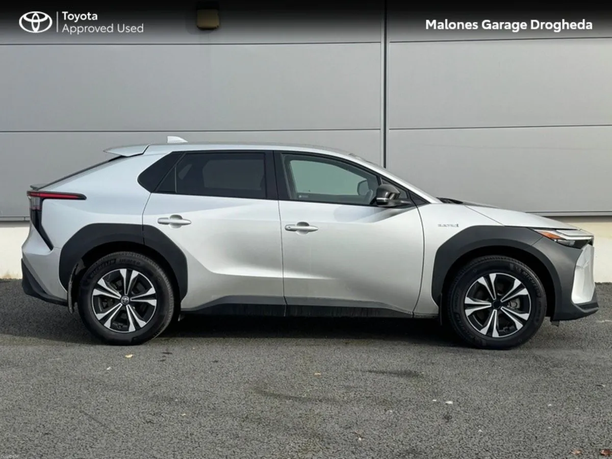 Toyota bZ4X SPORT 4DR AUTO - Image 3