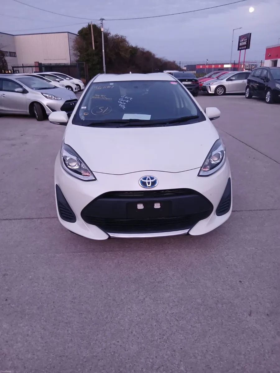 Toyota Aqua 2018 - Image 2