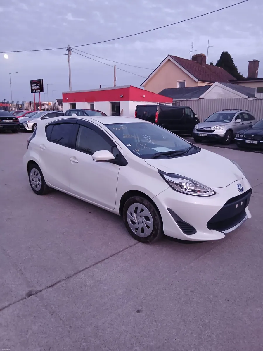 Toyota Aqua 2018 - Image 3