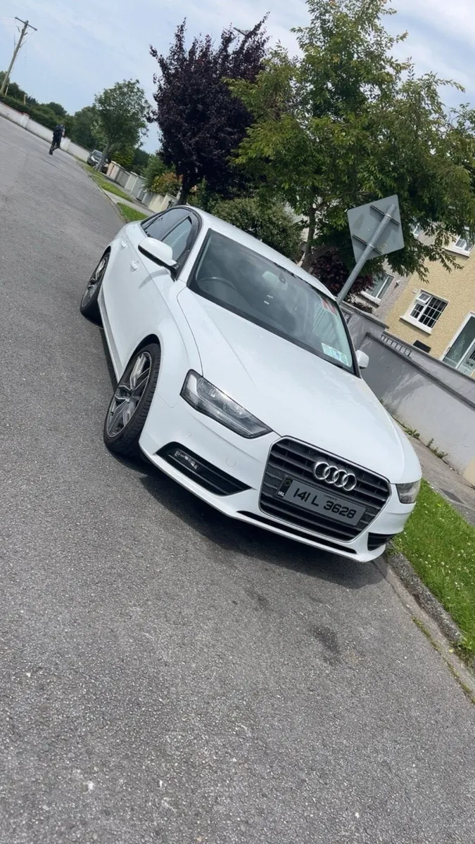Audi A4 2.0 TDI - Image 1