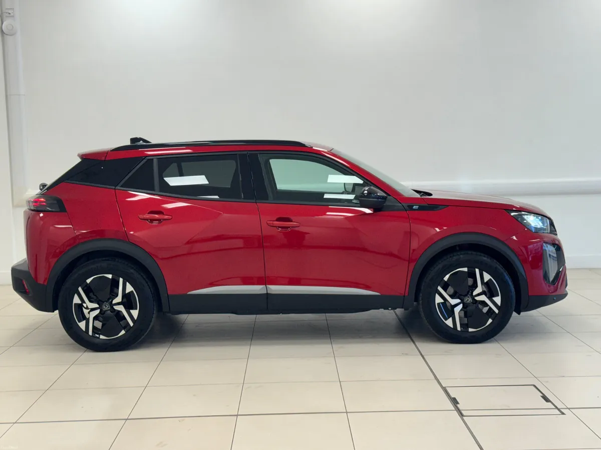 Peugeot e2008 2025 - Image 3